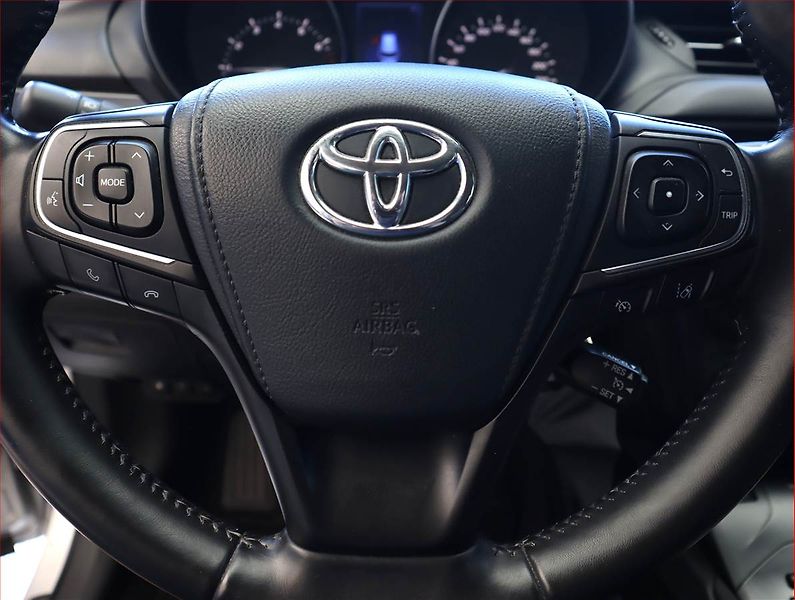 Toyota Avensis (2018) 1.8 Valvematic, Automat - fotka 18 z 20