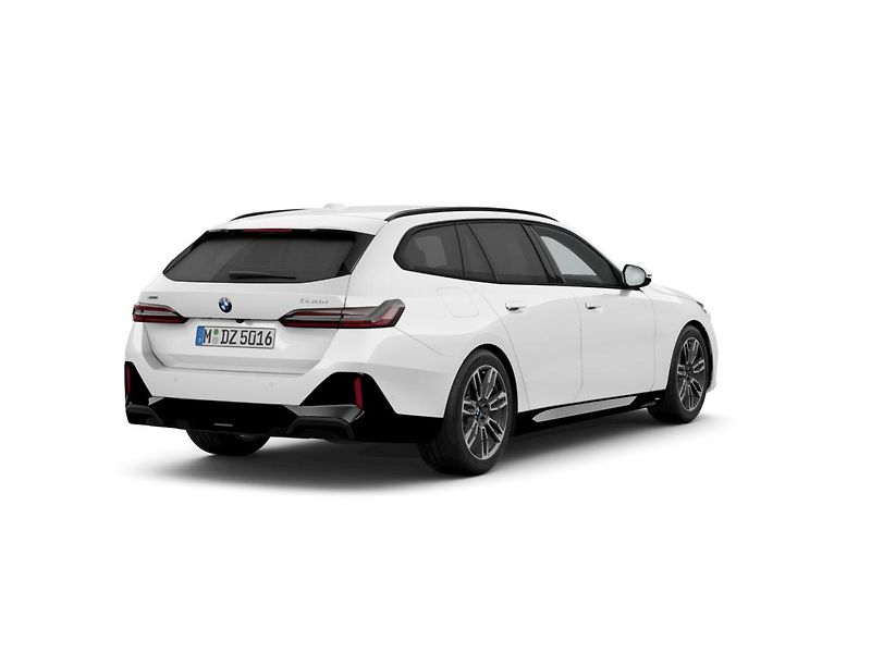 BMW Řada 5 540d xDrive Touring - fotka 3 z 7