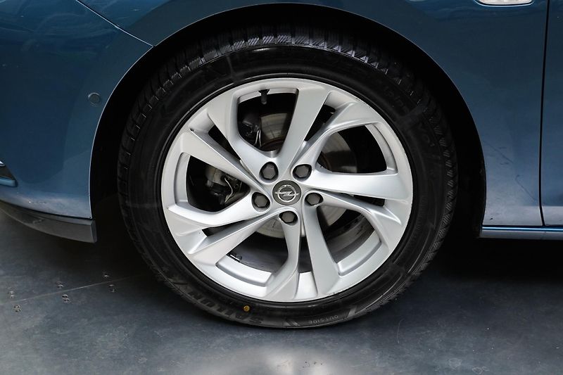 Opel Astra - fotka 10 z 26