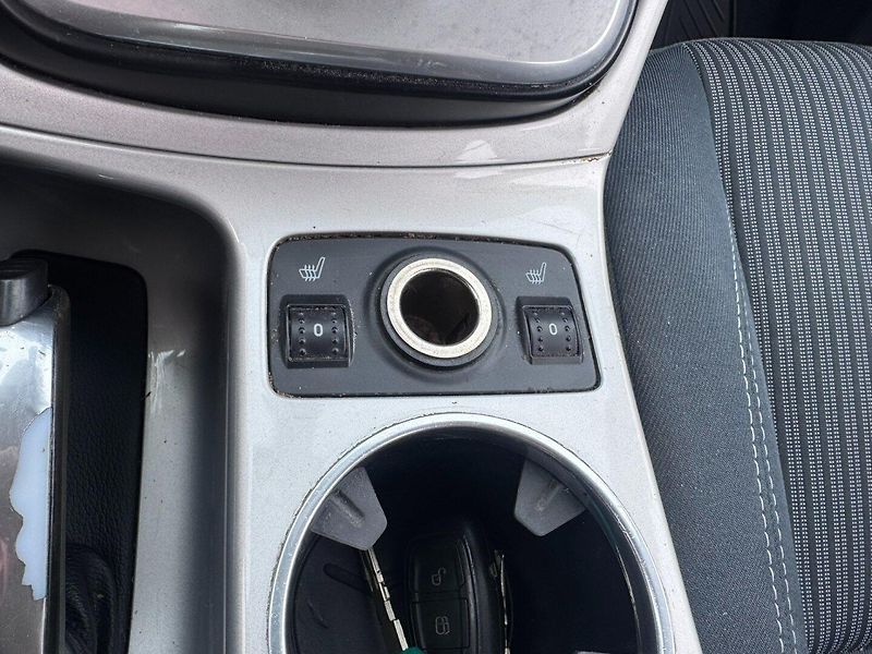 Ford Grand C-MAX (2011) AUTOMAT 2,0 TDCI NOVÁ STK - fotka 33 z 50