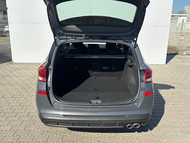 Hyundai i30 1.5 T-GDI MHEV DCT N-Line - fotka 10 z 27