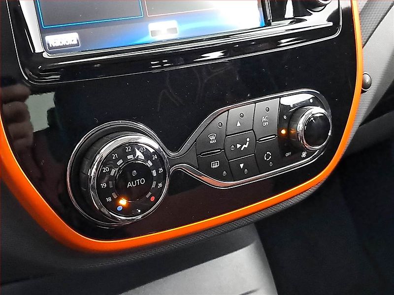 Renault Captur (2013) 1.2 TCe, Automat, Tempomat - fotka 14 z 16