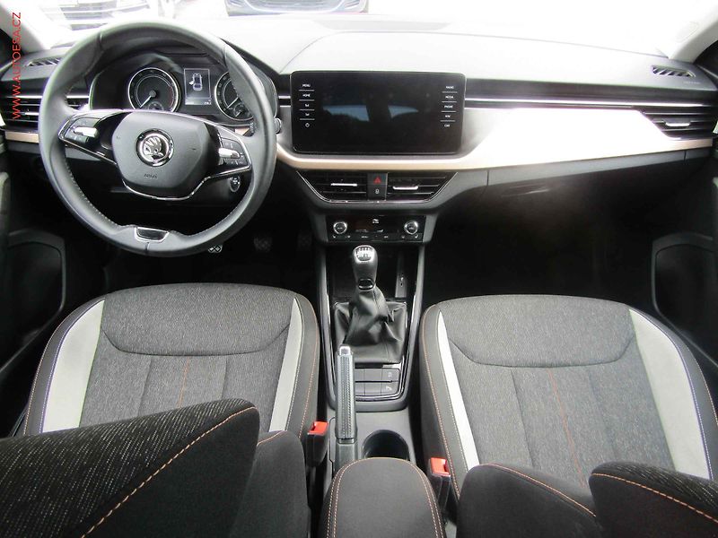 Škoda Scala (2023) 1.0 TSi, 2.maj,ČR, LED - fotka 8 z 18