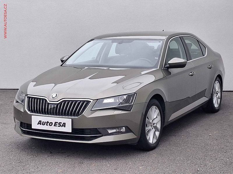 Škoda Superb (2016) 1.4TSI, 1.maj,ČR, Ambition - fotka 3 z 17