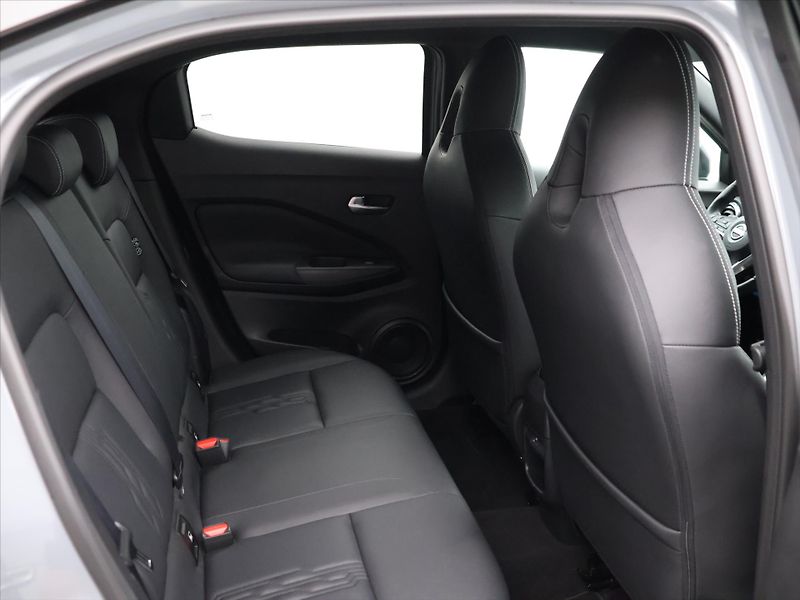 Nissan Juke 1,0 DIG-T Automat CZ Tekna DPH - fotka 13 z 37