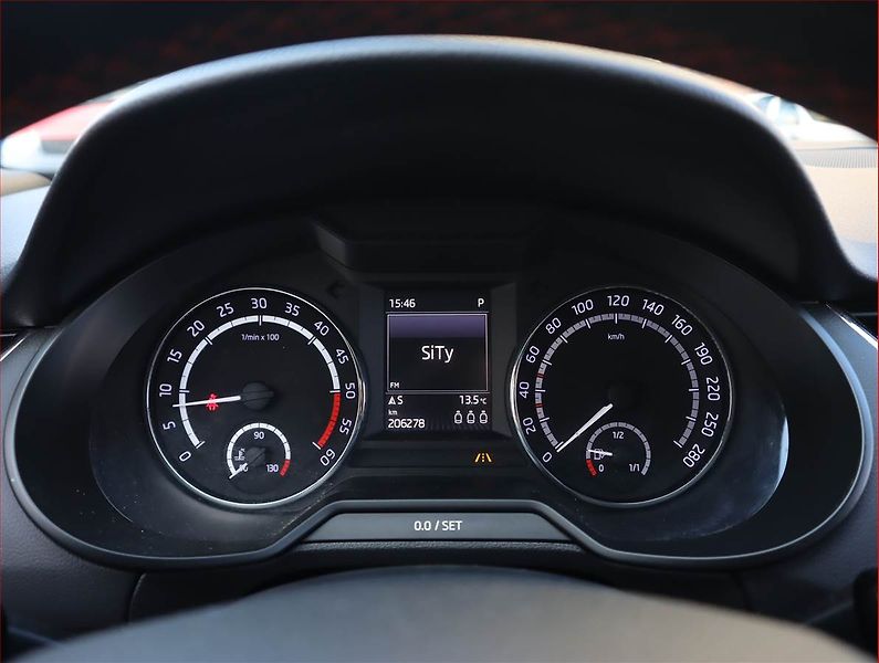 Škoda Octavia (2016) RS 2.0 TDI, Automat - fotka 11 z 20