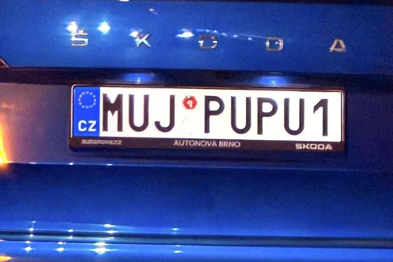 Jedna z finálových SPZ.