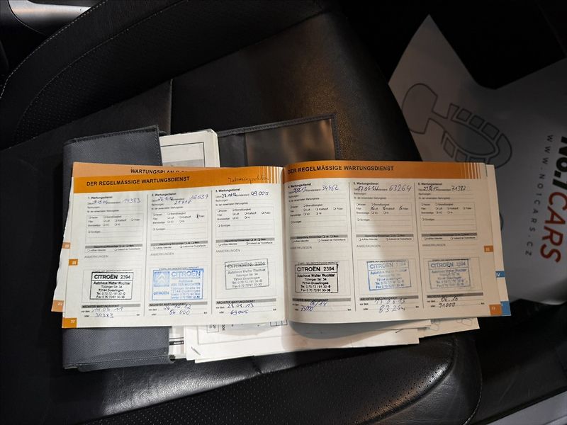 Citroën C-Crosser 2,2   HDI AWD EXCLUSIVE XENON - fotka 37 z 38