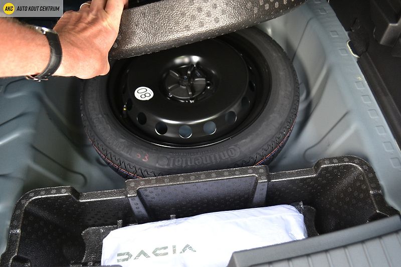 Dacia Bigster EXTREME MILD HYBRID 140 PANORA - fotka 24 z 66