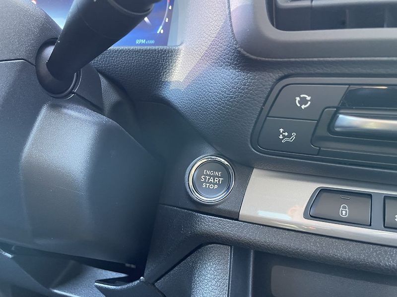 Toyota ProAce Verso Executive Skyview kůže - fotka 20 z 28
