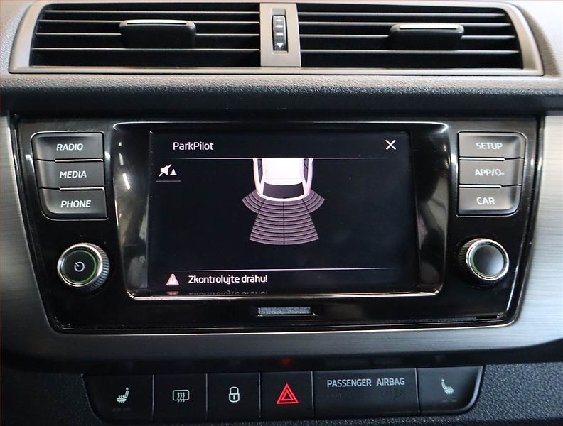 Škoda Fabia (2019) 1.0 TSI, Tempomat - fotka 18 z 22