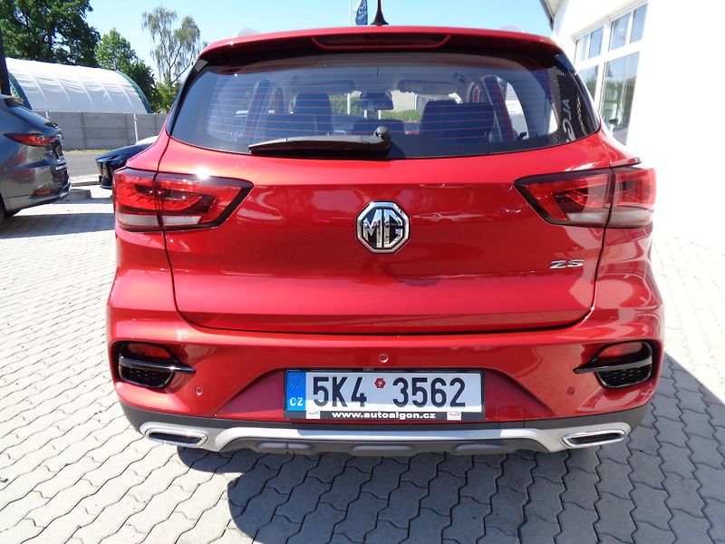 MG ZS 1,0i 111 PS,AT,Excl,MÁLO KM! - fotka 4 z 31