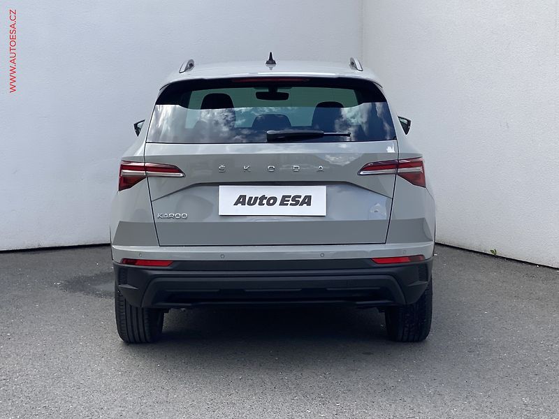 Škoda Karoq (2022) 1.5 TSi, Business, DSG - fotka 5 z 20