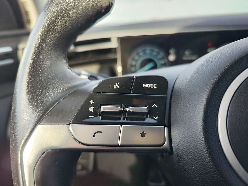 Hyundai Tucson 1.6 CRDI/100kW Smart MHEV - fotka 25 z 31