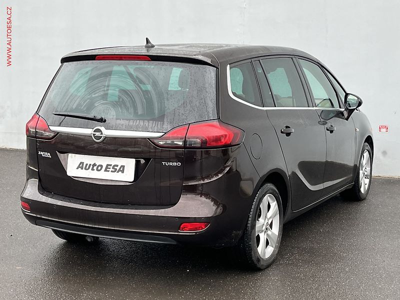 Opel Zafira (2016) 1.4T, ČR, AT, navi, park - fotka 6 z 24