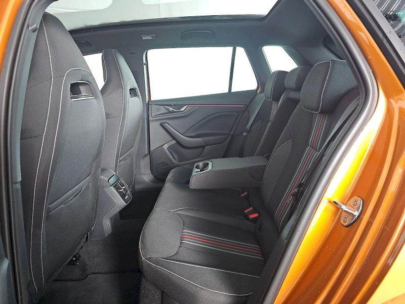 Škoda Kamiq (2025) 1.0TSi 85kW DSG MONTE CARLO - fotka 7 z 30