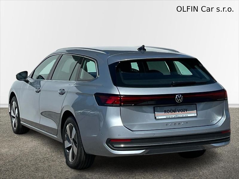 Volkswagen Passat Variant 1,5 eTSi 110kW 7DSG BUSINESS - fotka 9 z 28