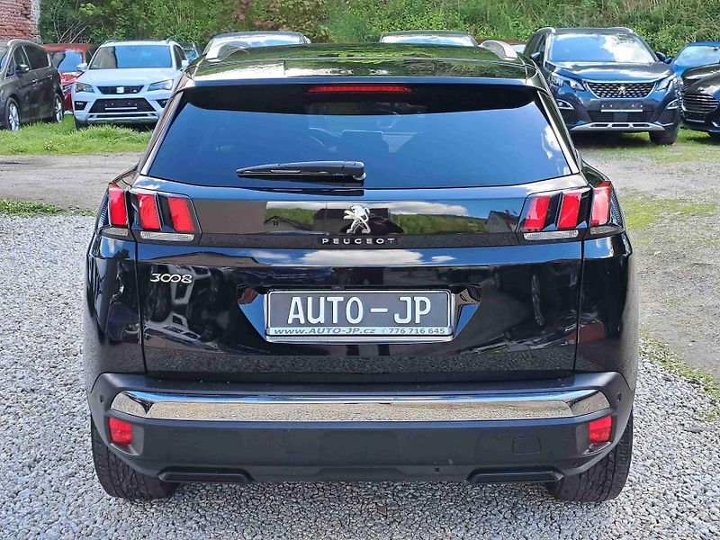 Peugeot 3008 (2019) 1,2PT EAT8 LED ALU kamera NAVI - fotka 4 z 17