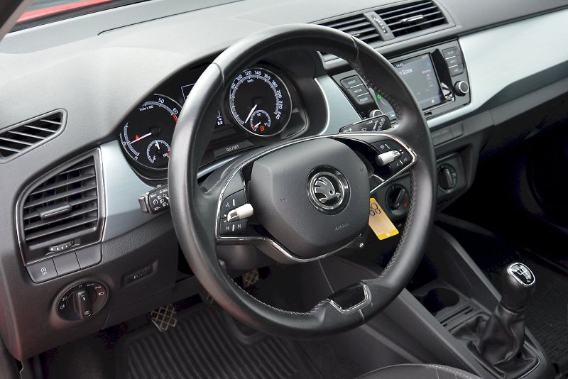 Škoda Fabia (2022) Combi 1.0 TSI 70 KW Ambition P - fotka 8 z 24