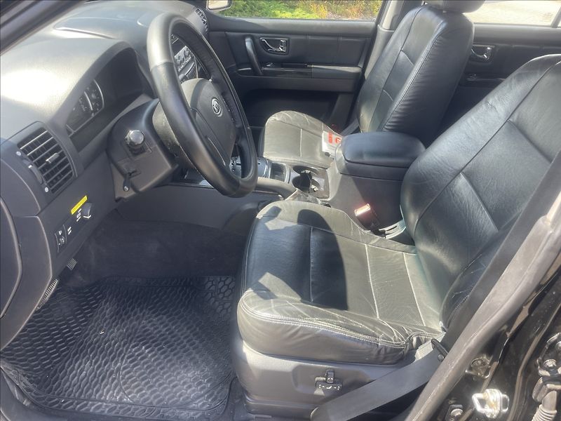 Kia Sorento 2,5 CRDi 125kw Automat Tažné - fotka 7 z 35
