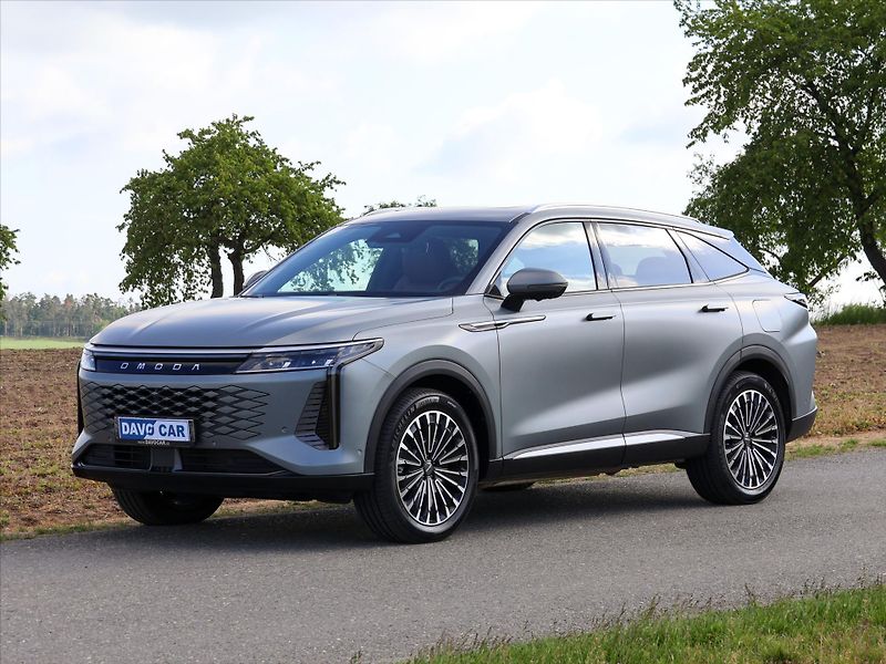 Omoda 9 1.5 Hybrid 395KW CZ 7 let záru - fotka 3 z 40