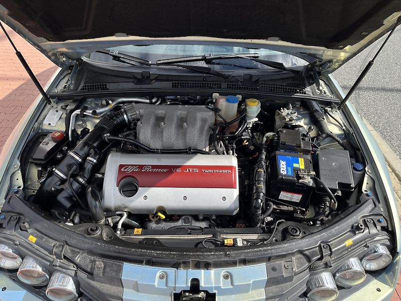 Alfa Romeo Brera 3.2 JTS ČR - fotka 31 z 37