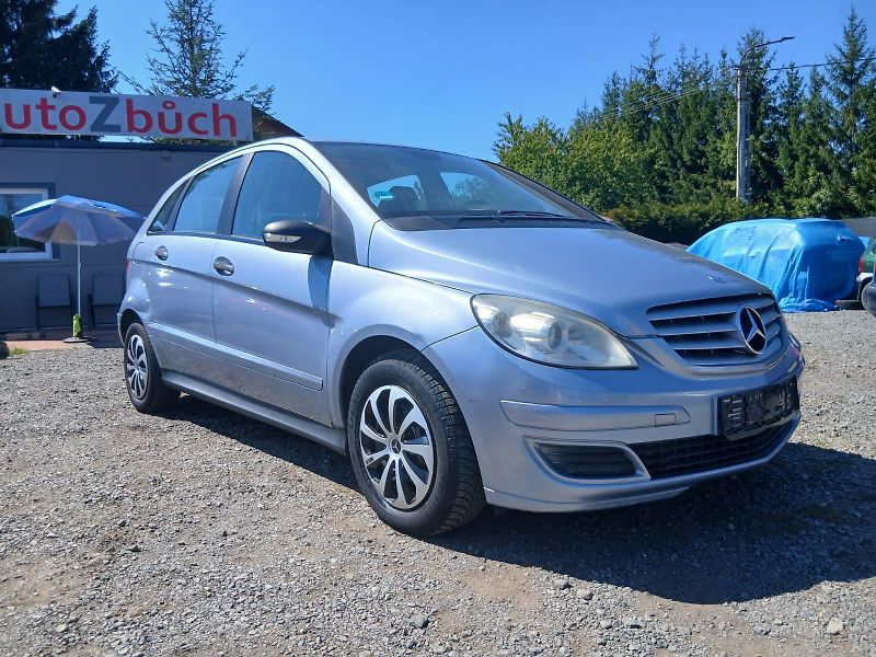 Mercedes-Benz Třídy B 170i, nová STK, celoroční pneu - fotka 5 z 36