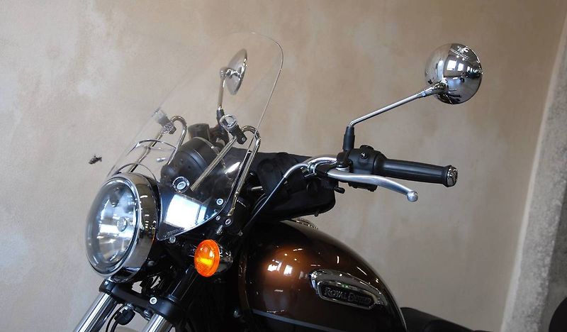 Royal Enfield Meteor 350 (2021) ZAZÁLOHOVÁNO - fotka 17 z 21