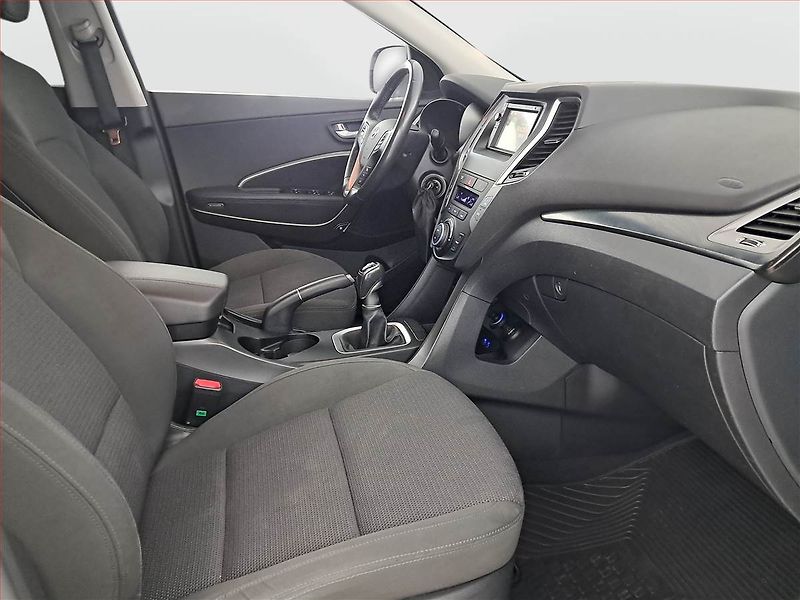Hyundai Santa Fe (2017) 2.4 GDI, 4X4, Tempomat - fotka 9 z 18