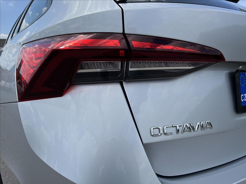 Škoda Octavia 2,0 TDi 110KW DSG 4x4 TZ -DPH - fotka 52 z 52