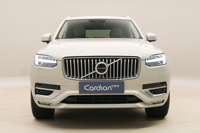Volvo XC90 B5 AWD INSCRIPTION REZERVACE - fotka 15 z 54