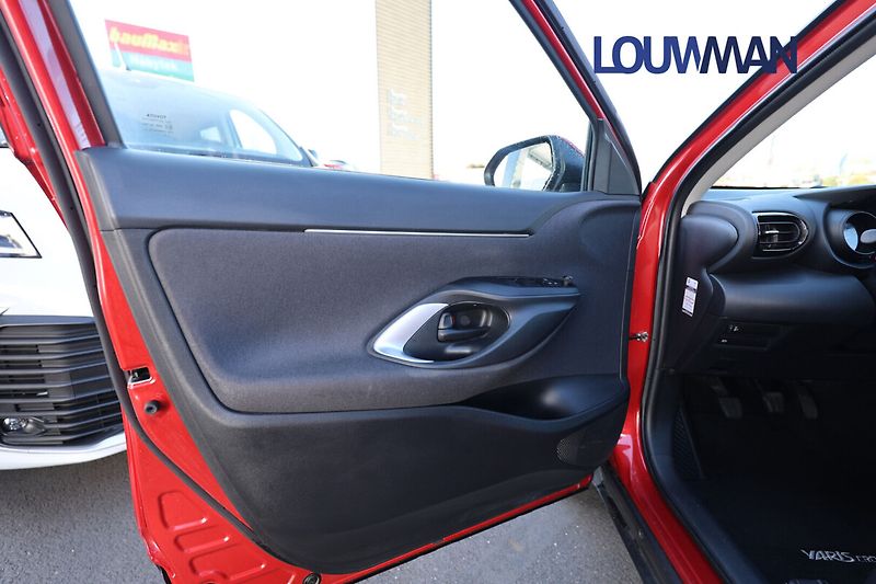 Toyota Yaris Cross COMFORT - fotka 11 z 19