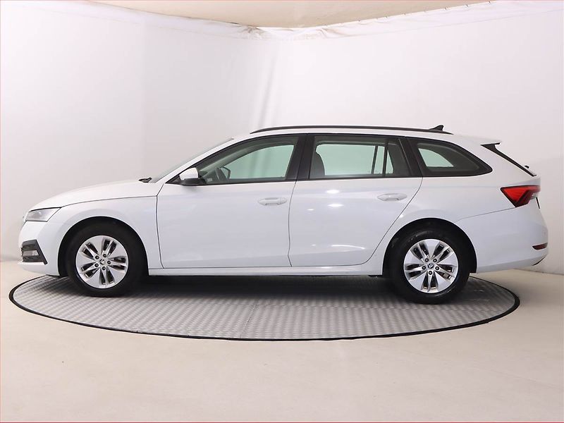 Škoda Octavia (2021) 2.0 TDI, Automat, Serv.kniha - fotka 3 z 24