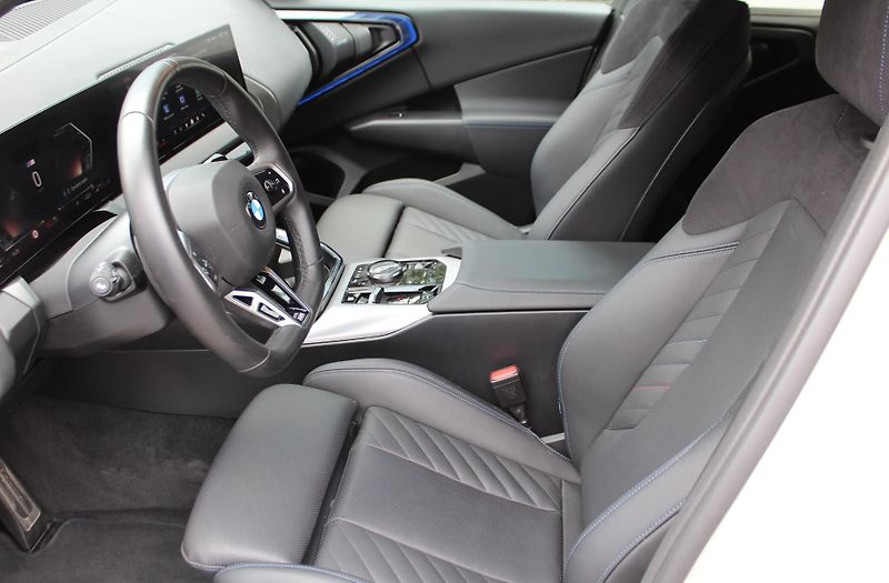BMW X3 20d xDrive - fotka 12 z 24