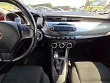 Alfa Romeo Giulietta (2011) 1.4T Exclusive - náhled 15