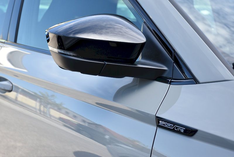 Škoda Karoq (2026) Sportline 1,5 TSI 110 kW 7° au - fotka 39 z 47
