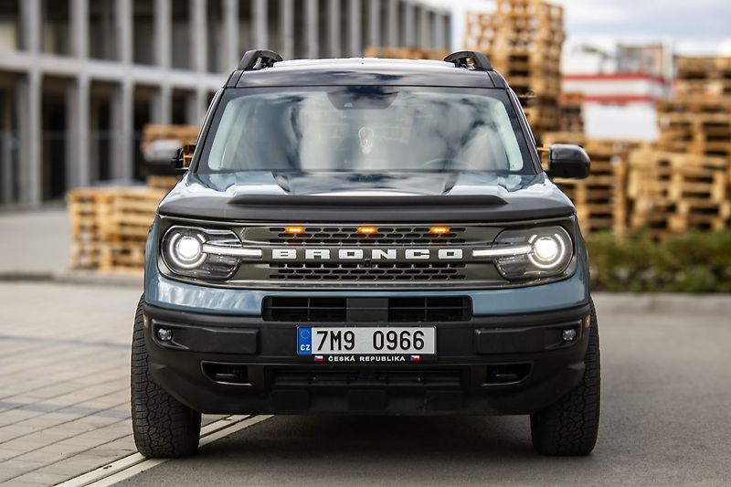 Ford Bronco - fotka 2 z 46
