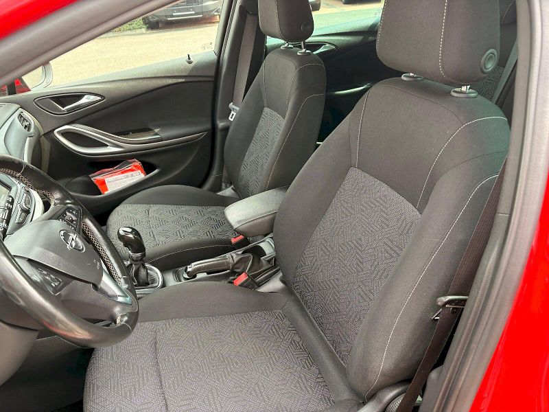 Opel Astra (2018) 1.0 Turbo 77 kW Sports Tourer - fotka 9 z 25