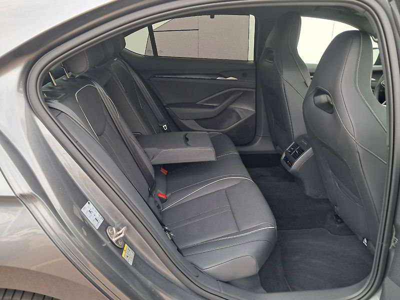 Škoda Superb (2026) IV Sportline 2.0 TDI / 142 kW - fotka 23 z 30