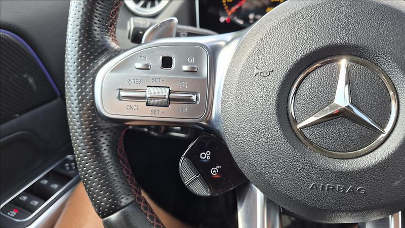 Mercedes-Benz GLA 2,0 225 Kw 35AMG 4MATIC ČR - fotka 16 z 24