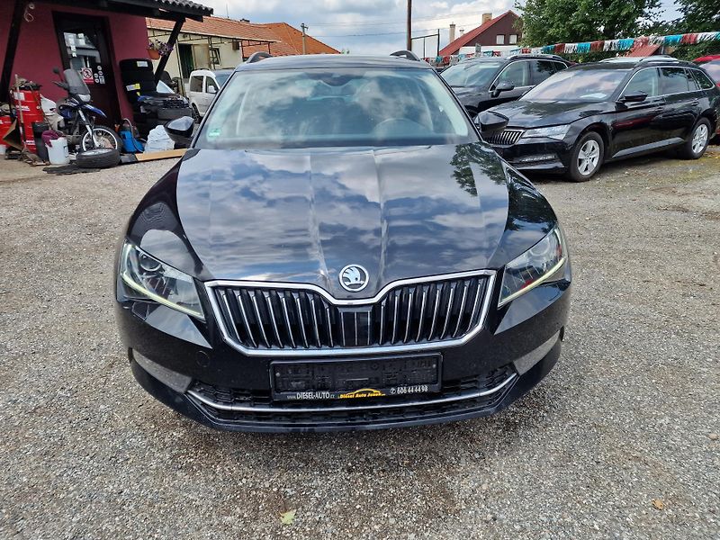 Škoda Superb 2,0TDI 110KW NAVI VÝHŘEV  - fotka 2 z 20