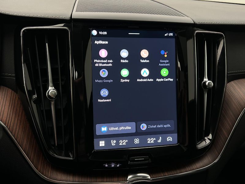 Volvo XC60 B5 AWD ULTIMATE DARK AUT  - fotka 36 z 47