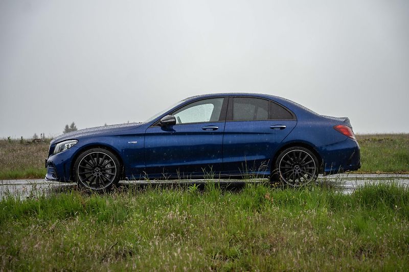 Mercedes-Benz Třídy C (2019) 43 AMG Night packet, Burmester - fotka 7 z 36