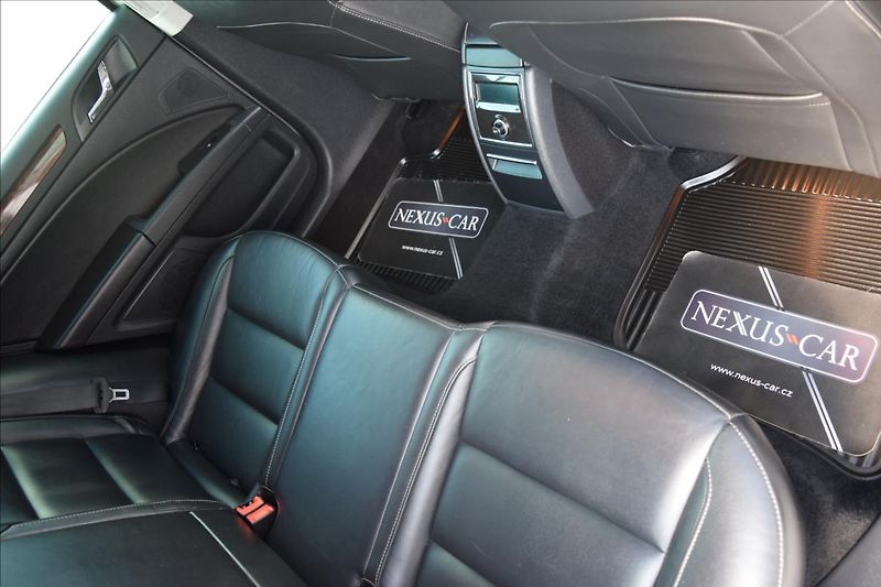Škoda Superb 2,0 TDI 125KW TOP VÝBAVA ALU - fotka 21 z 50