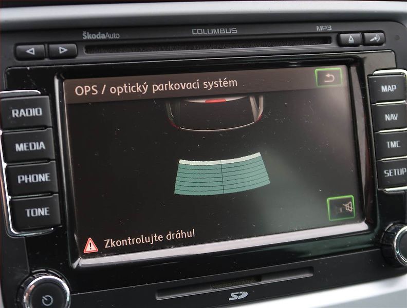 Škoda Octavia (2011) Scout 2.0 TDI, 4X4, Navi - fotka 19 z 19