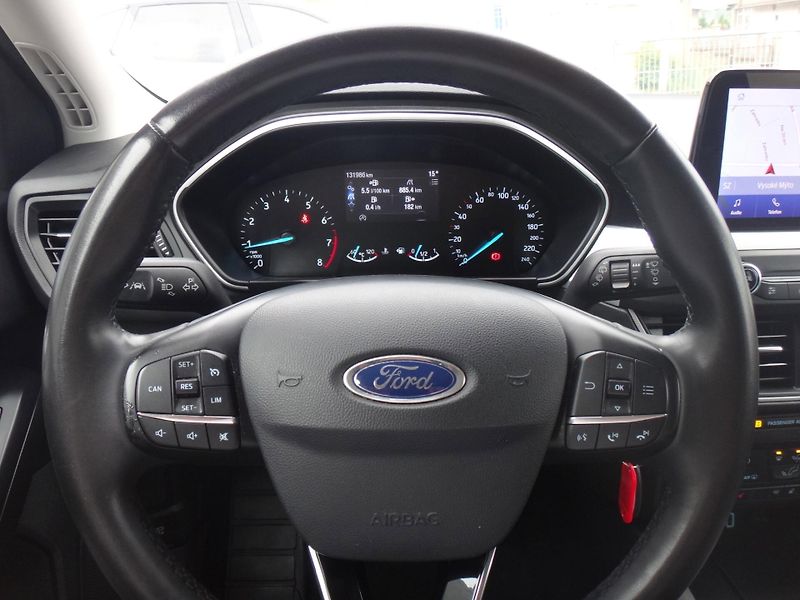 Ford Focus (2021) Trend Edition 1.0 EcoBoost 92k - fotka 28 z 30