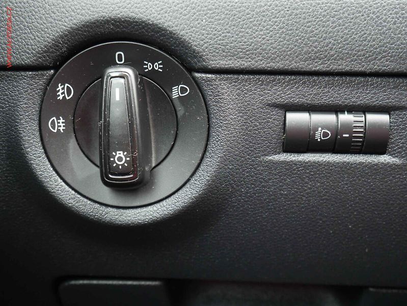 Škoda Octavia (2015) 1.4G-TEC, ČR, Ambition - fotka 15 z 15