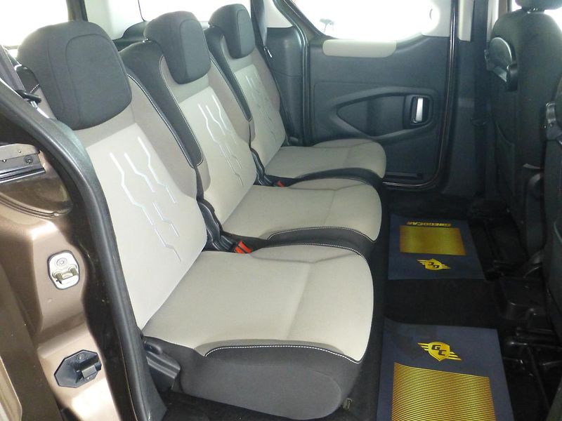 Peugeot Partner Tepee (2013) 1,6HDI*KLIMATIZACE - fotka 19 z 22