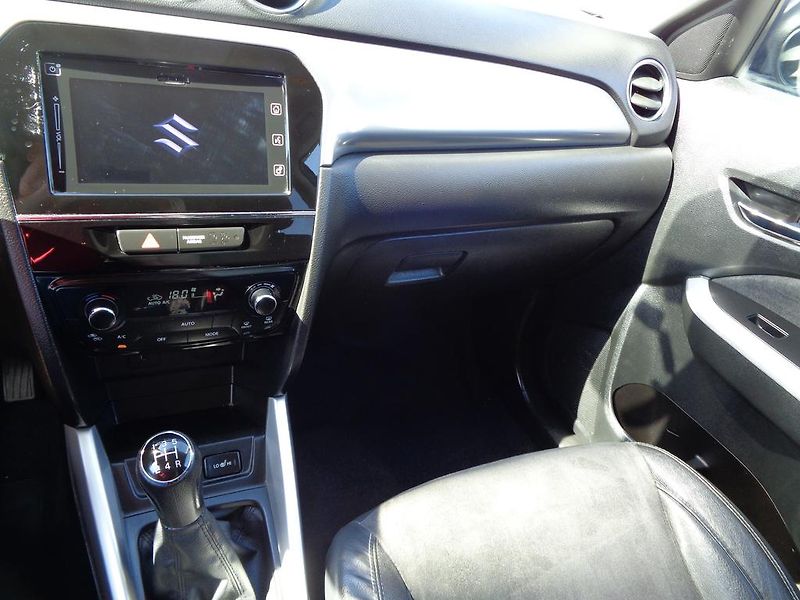 Suzuki Vitara (2015) 1.6 VVTi KOUPENO ČR,1.MAJITEL - fotka 10 z 14