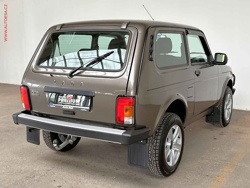 Lada Niva (2025) 1.7i 4x4, 1.maj,ČR, AC - fotka 4 z 13